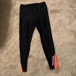 High waited black peloton leggings